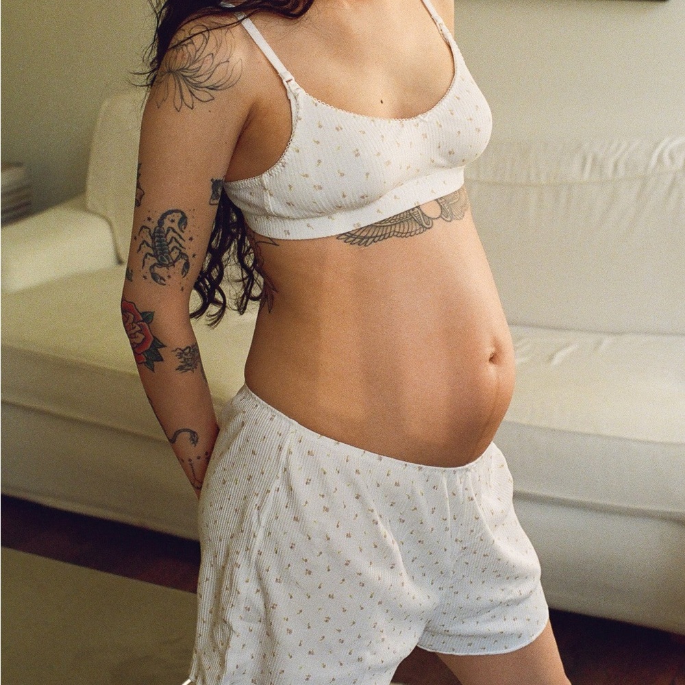 Juem. Organic cotton Nursing Bra & Shorts set in cream blue floral Sz AU 12